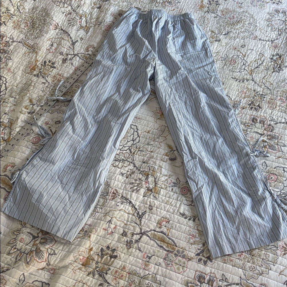 NWOT Wild Fable Blue Striped Pants With Bows - Picture 8 of 12